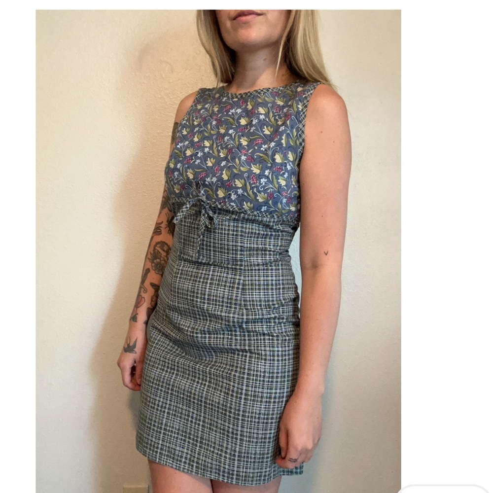 Vintage Plaid Floral Mini Dress- Vintage Womens Y2K 90’s plaid floral dress